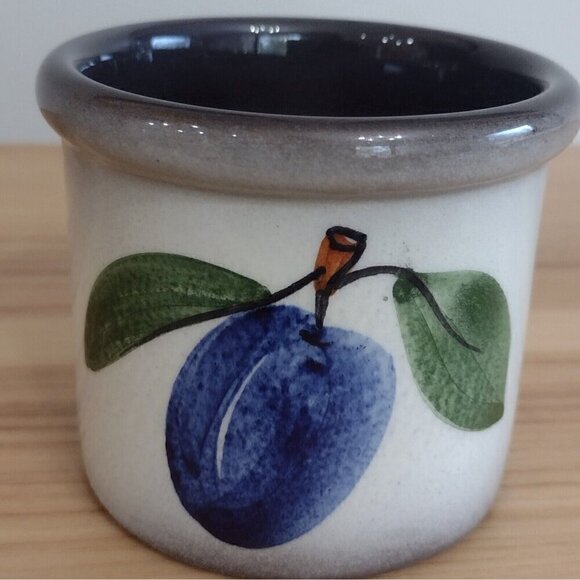 Vintage Weiningen Keramik Switzerland Small Crock Jar Hand Painted Fruit Plum 3" - Picture 4 of 7